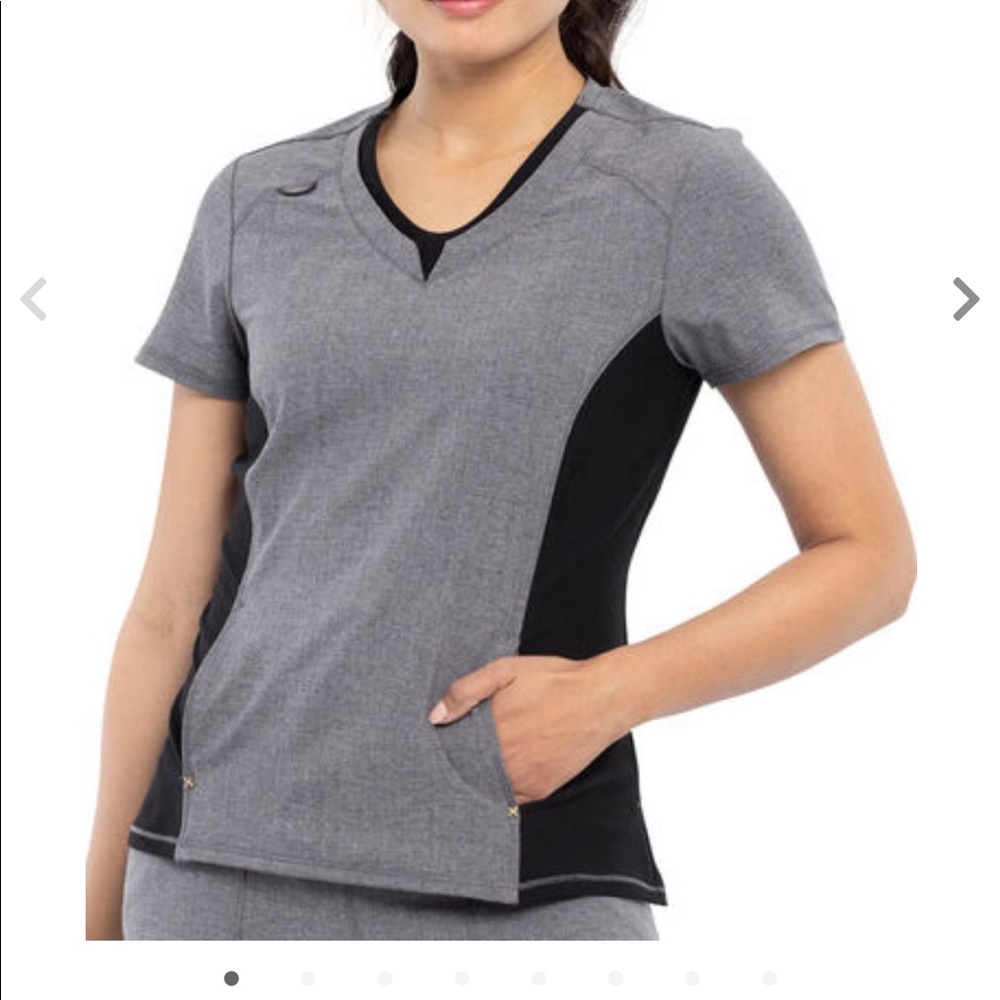 Cherokee iflex scrub top in black